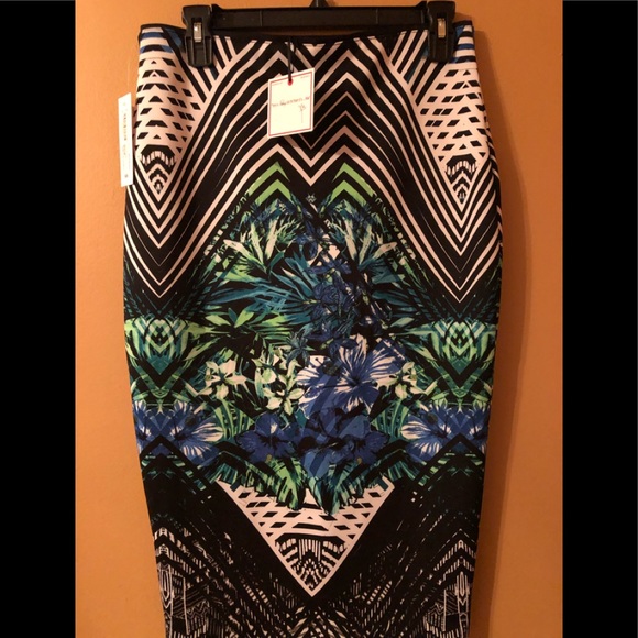 Scuba midi skirt - Picture 2 of 7